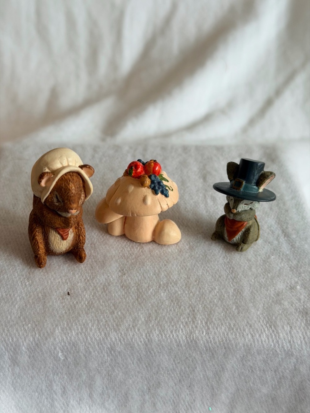 Whimsical Mushroom & Bunny Figurine Trio - Beige Mushroom, Brown & Gray Bunnies